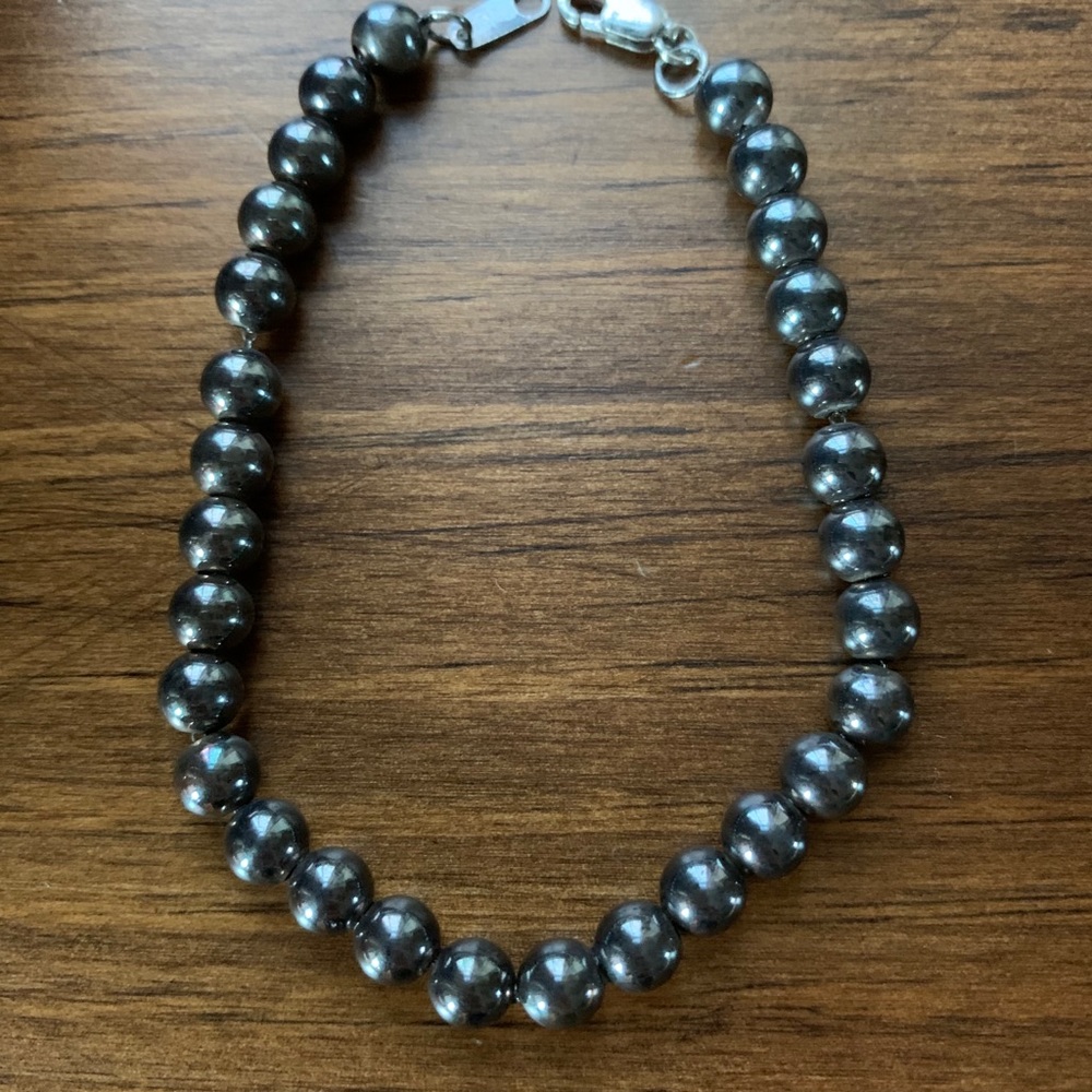 Silver earrings & ring w/ hematite bracelet - Picture 3 of 4